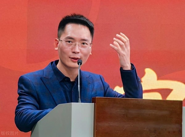 4个震撼人心的励志故事：普通人如何逆袭成才？看完热血沸腾！