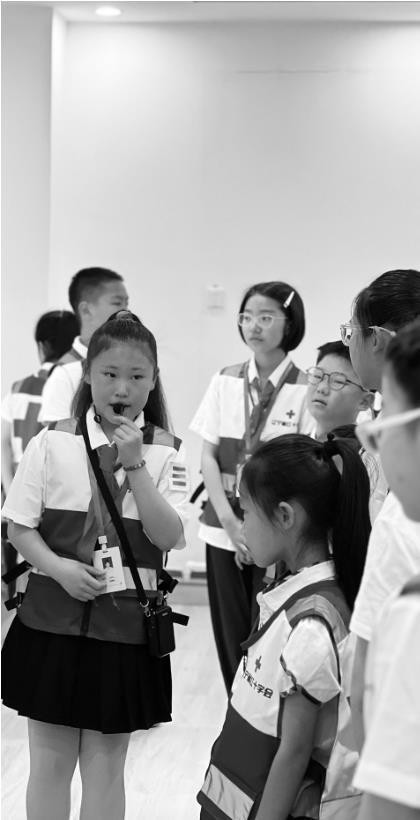 胡紫涵是辽宁省红十字会青少年应急救护宣讲团成员，定期学习急救知识。 辽宁省红十字会供图