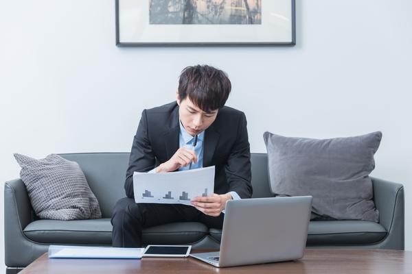 《HR女友：工作与<a target=