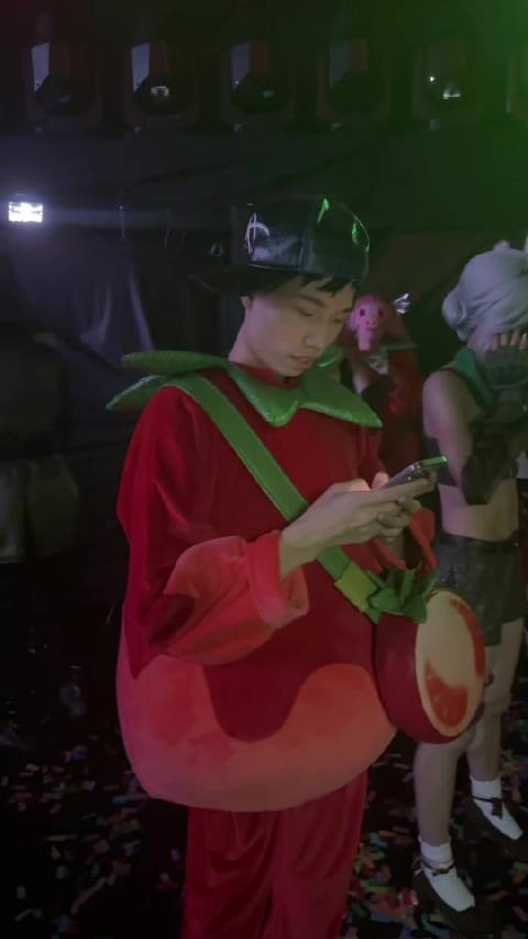 小番茄好可爱太权威了！和平精英刺激之夜