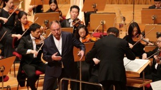 德国男中音马蒂亚斯·格内:古典音乐的未来在亚洲