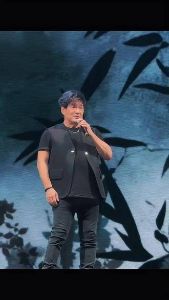 有人问,你到底哪里让人如此难忘?这么多年依然挥之不去