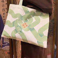 文创：玉器经典纹样·绶带纹挎包