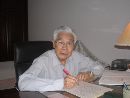 张世英：艺术生活化、生活艺术化