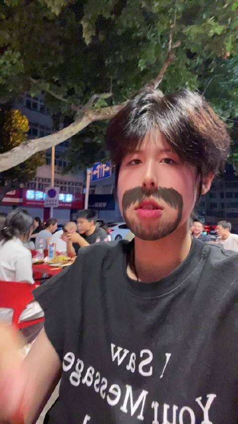 最幸福的就是朋友们聚在一起