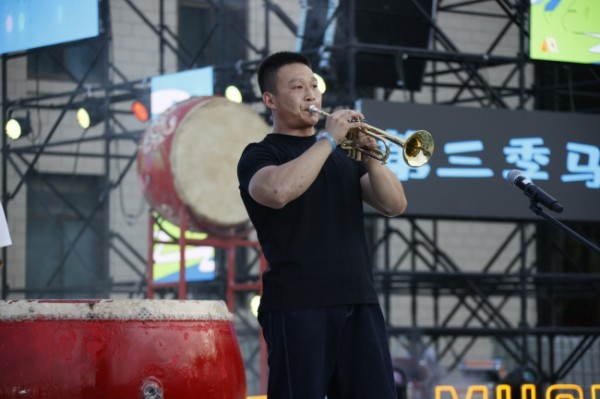 砺剑戈壁，放歌青春！某基地音乐节火热开演