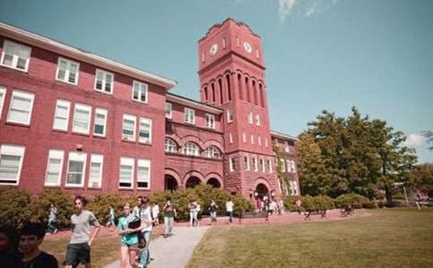 小学生课外读物进校园管理方案