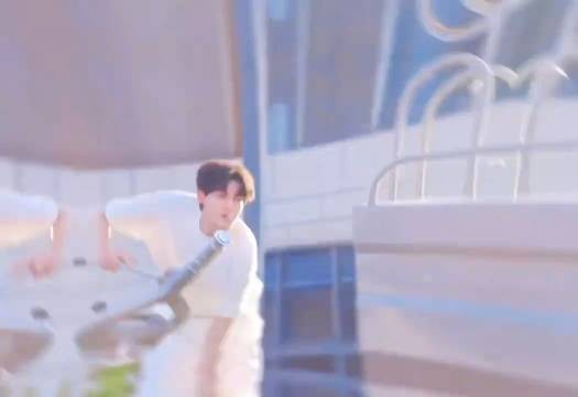 一身白衣从天而降
