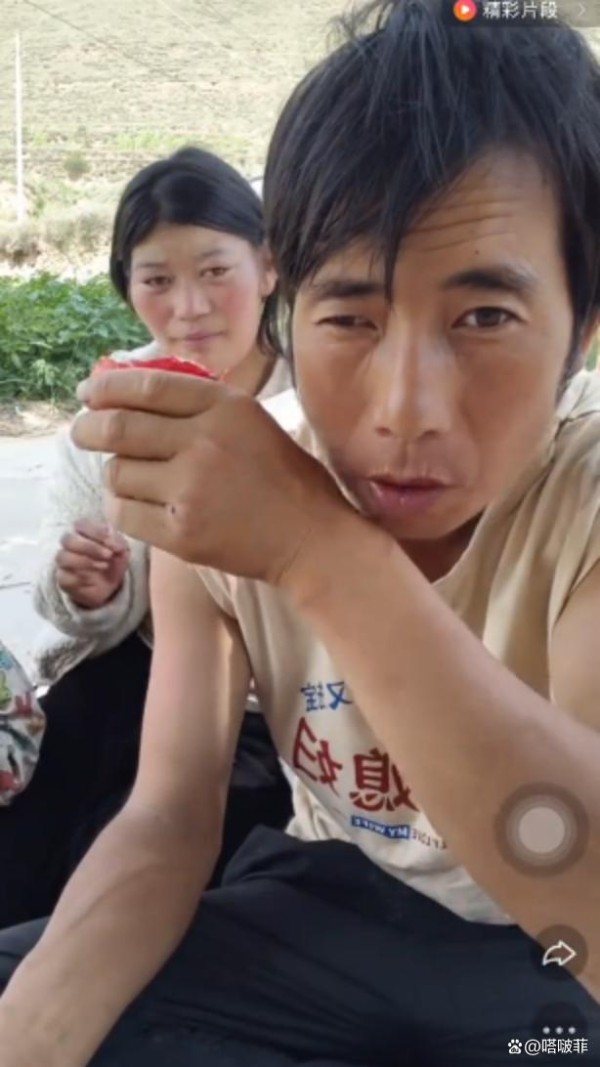 男网红直播殴打残疾妻子？妇联通报