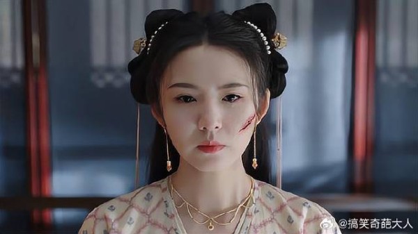 脸被姜若瑶毁了，清白被周彦章毁了，你好可怜