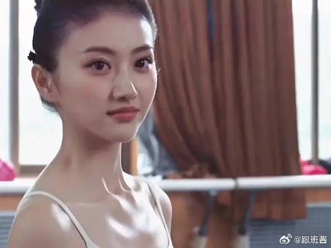这完全是我心中清纯又温柔的校花！
