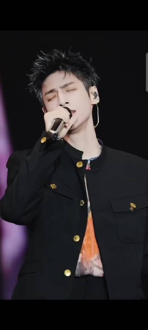 他是演员罗云熙
