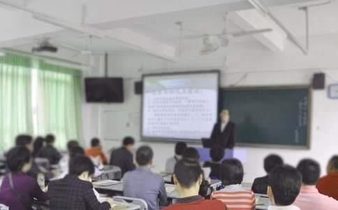 家长会学生成绩进步发言稿（精选10篇）