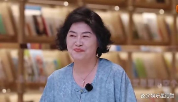 58岁脱口秀黄大妈空降《浪姐》团综！