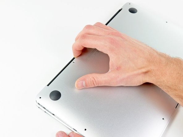 MacBook Air 11" 2011 中期 电池更换: 步骤 2 中的图像 1，1