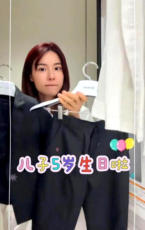 明星庆生冷清引热议：苏醒巴士派对VS童年热闹记忆，时代变了？
