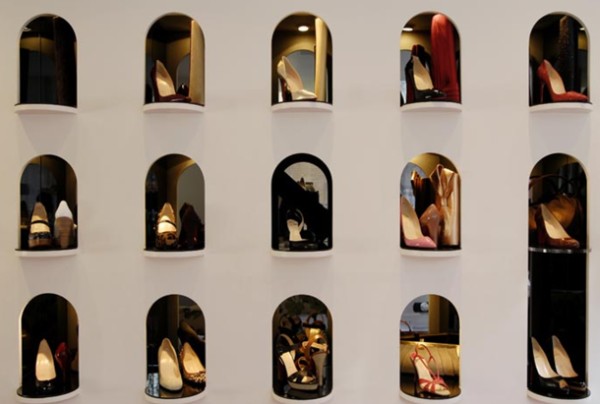 "In this time of the year in New York every one is looking for a new summer pair of shoes to show of their perfect feet, so here is the Top 10 Shoe Shopping Store of NYC, so you can find your new pair. "