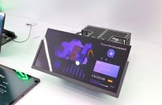 消息称三星 Galaxy S26 Ultra 手机屏幕将支持 Flex Magic Pixel 技术