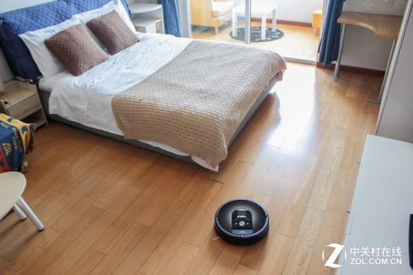 长了眼睛的新旗舰机 iRobot 980扫地机器人评测 