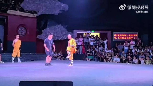 这哥们厉害了,算是武学奇才吗?可以加入少林寺武僧团了