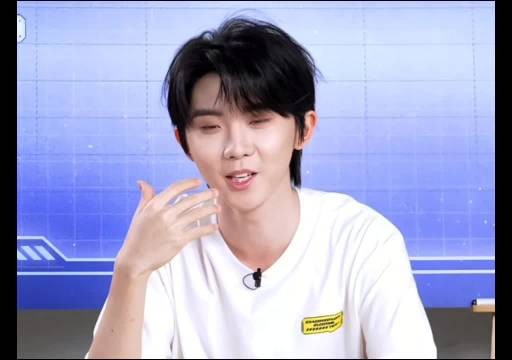 马嘉祺演唱会前必喝妈妈煮的汤