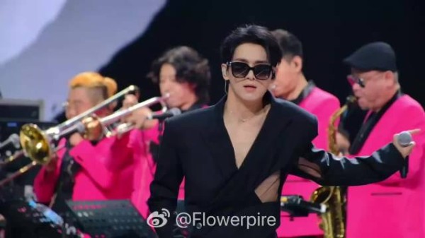 JYP姚琛TIMA舞台全开麦实力炸裂