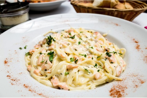 Spaghetti mit Lachs