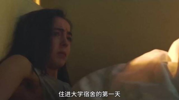 美女住进大学宿舍的第一天，竟然被要求做这种事？