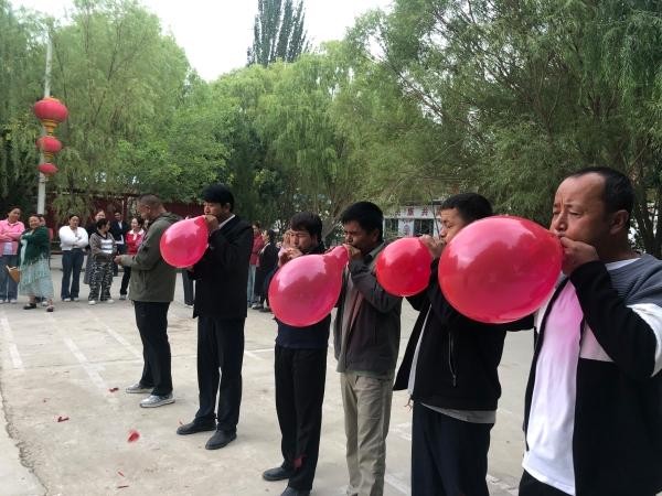 多彩竞技促团结 趣味文体暖民心