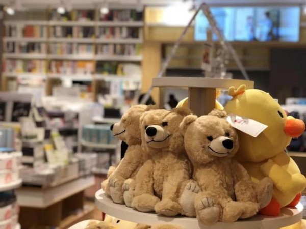 这里有书，但不仅仅是书店 大众书局南京新城市广场店揭开面纱