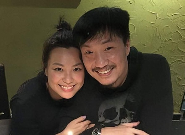 香港著名女演员宣布离婚，计划全力复出，背负第三者指责十余年