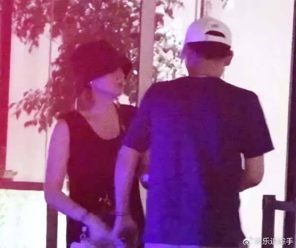 李乃文妻子身份揭晓！正是杨婷，两人中戏相识，校园恋修成正果！