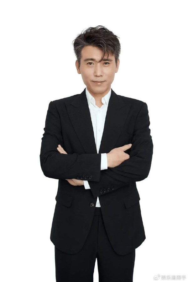 李乃文妻子身份揭晓！正是杨婷，两人中戏相识，校园恋修成正果！