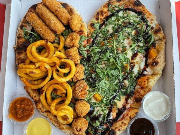 Best Pizza in Jeddah: Somosays