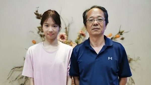 清华跳高冠军回应因高颜值出圈 实力才是最终落点
