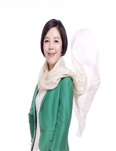 黄彩子