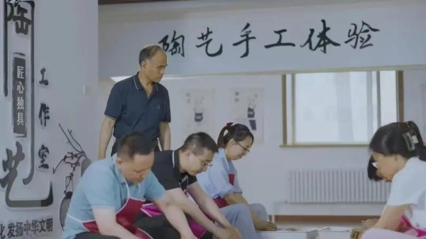 体验省级非物质文化遗产绥棱黑陶