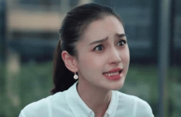 娱乐圈的四大“花瓶”：高颜值，没实力，没演技，还一直片约不断