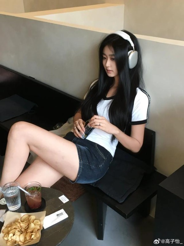 女演员高子怡美照