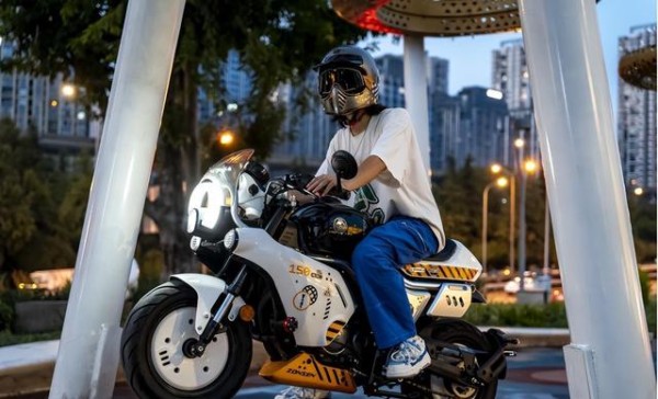 网瘾少年到摩旅骑士，惊人成长蜕变！-有驾