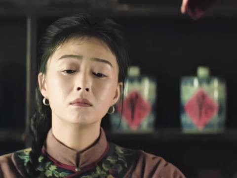 蒋欣新剧演绎跨度大角色，与任彬上演眼神拉丝戏码