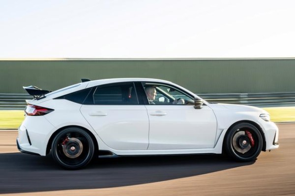 2025 款本田思域 Type R 评测：稀有且昂贵，但非常出色-有驾