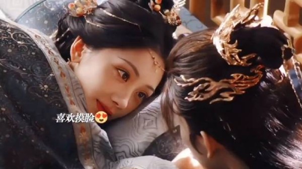 陈飞宇王影璐新剧《献鱼》热播，失忆爱情引观众共鸣