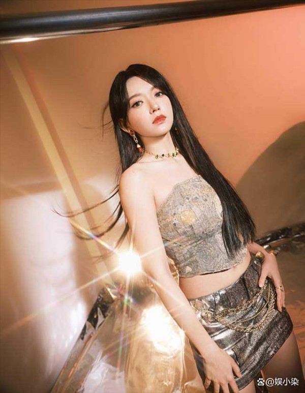 程潇脱口秀爆梗：“告诉杜华等于告诉全世界”