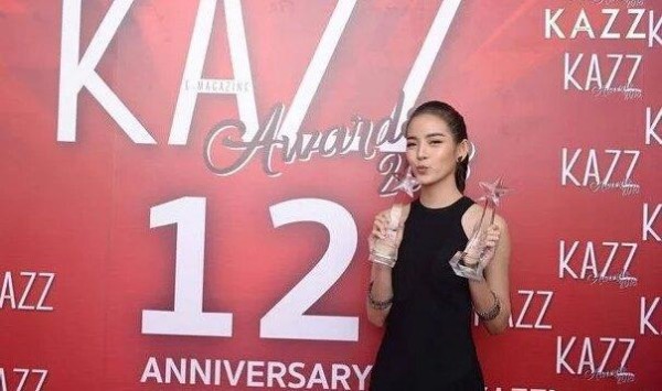 泰国Kazz Awards颁奖典礼，新生代偶像登上舞台闪耀星光
