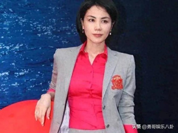 王菲复出开唱？知情人士透露，可能是女儿窦靖童