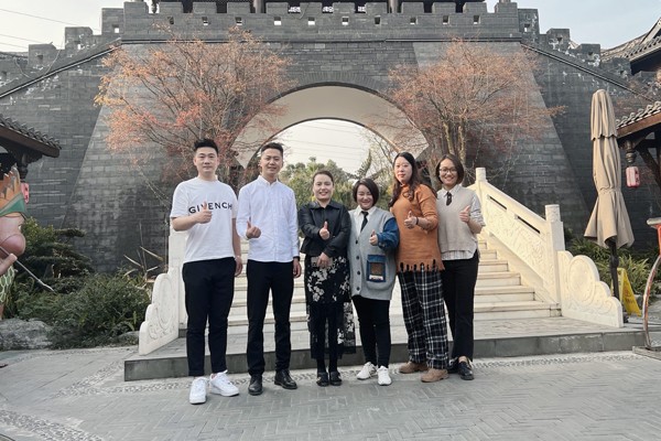 微大脑咨询科技通晨邑
