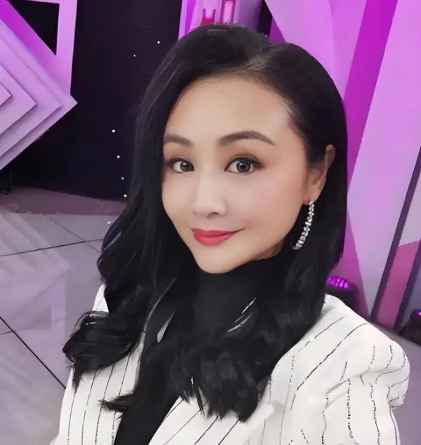 深度分析：曹颖为啥第6季才被邀请上《浪姐》，背后原因太现实！