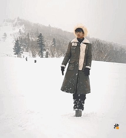 明星的搞笑瞬间，王俊凯埋自己，鹿晗吃面，看到第一个就笑死