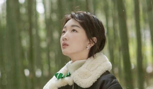 圈内人对周冬雨的评价怎么样？不是标准美女却有个性！